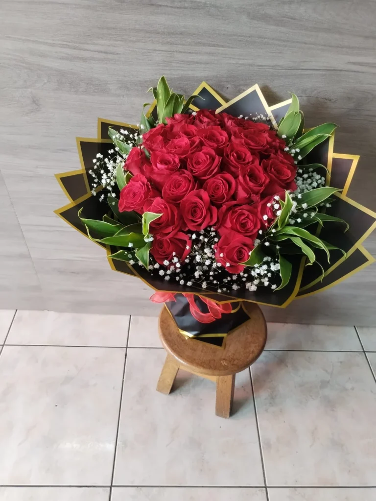 arreglos de rosas rojas para cumpleaños - Floristeria Linda David, Chiriqui