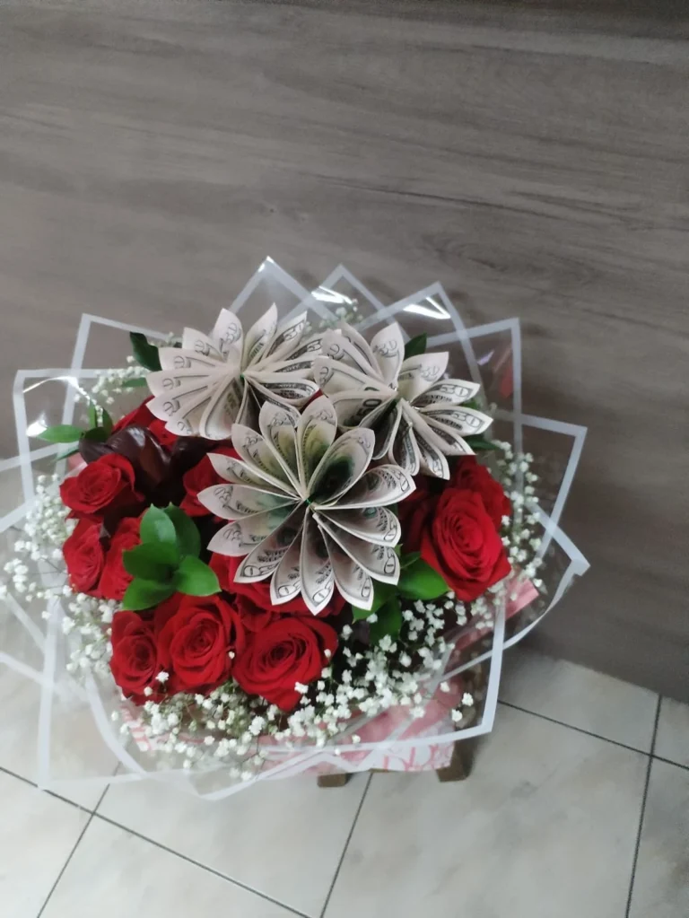 corazón grande ramo de rosas rojas - Floristeria Linda David, Chiriqui